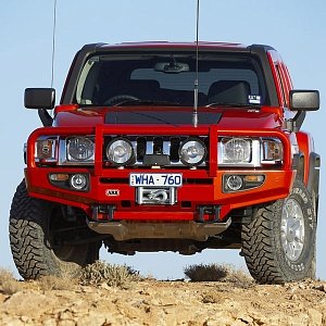 Передний силовой бампер ARB Deluxe Bull Bar для Hummer H3 (без расширителей арок) [3468020]