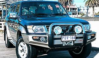 Силовой передний бампер ARB Sahara для Nissan Patrol Y61 (до 2004 года) [3917130]