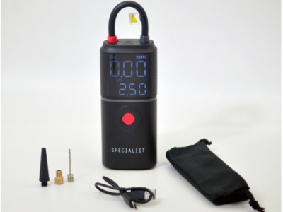 Компактный аккумуляторный компрессор BERKUT Dac-Compact